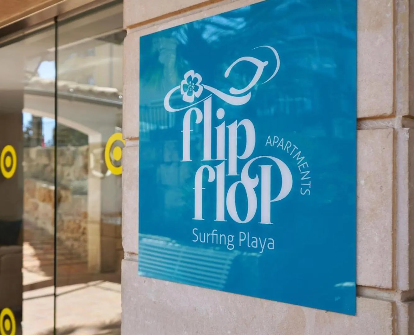 Flipflop Surfing Playa Daire Santa Ponsa 0*,